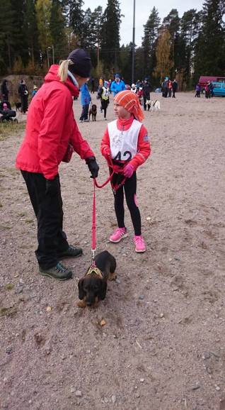 Senni hienosti neljäs